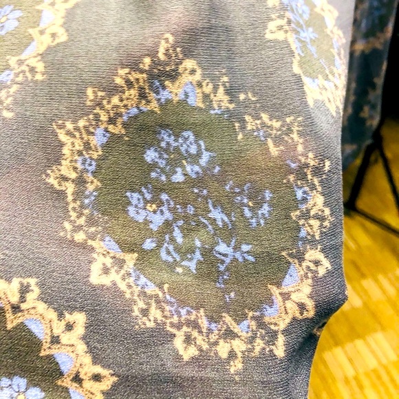 “FREE PEOPLE Drastic DEEP V NECK BLOUSE - Picture 8 of 16